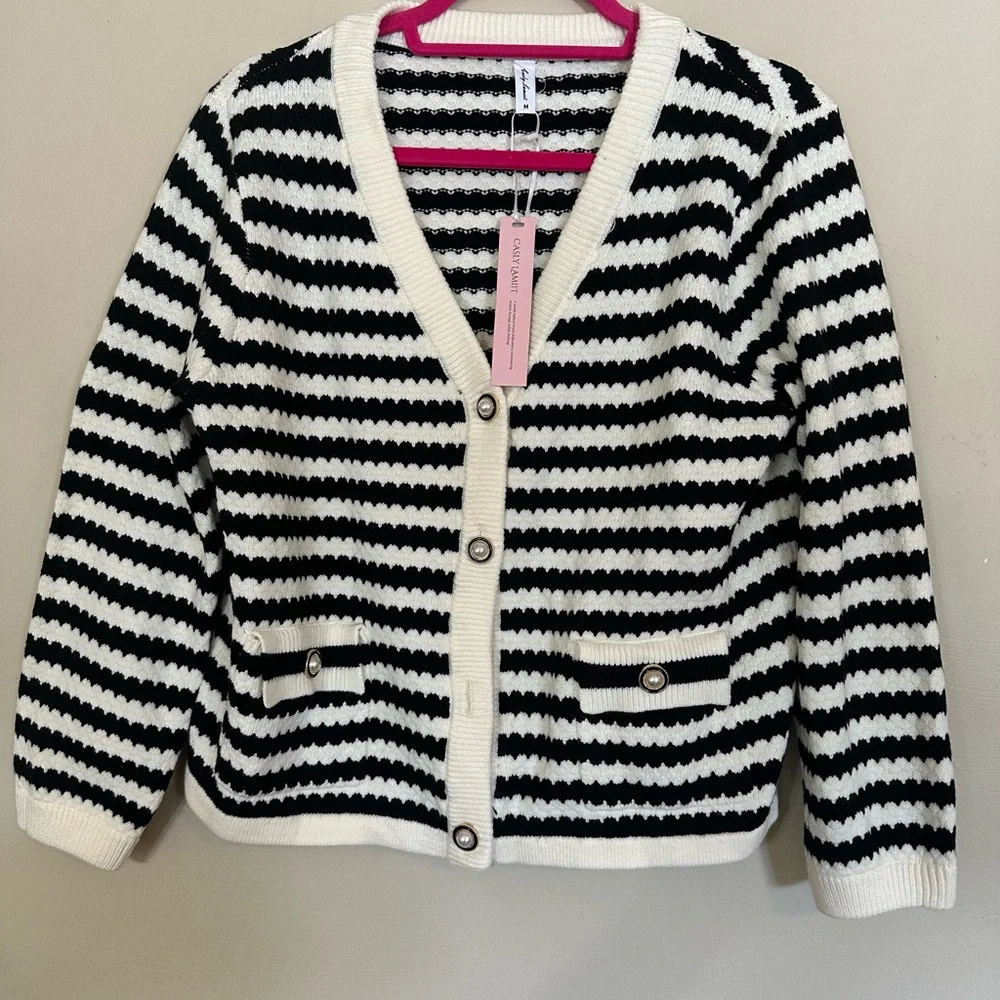 Casly Lamiit Striped Black and White‎ Cardigan